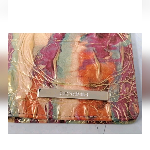 Brahmin Destiny Melbourne Passport Wallet in Genuine Croc-embossed Leather. - Picture 6 of 7